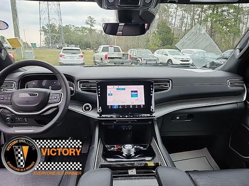 2024 Jeep Wagoneer L Series II 4x2