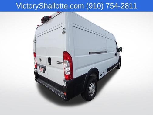 Bright White Clearcoat 2025 RAM ProMaster 2500 Tradesman