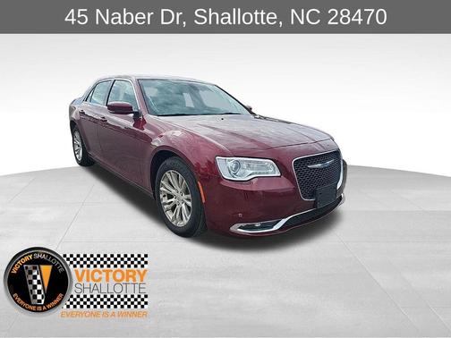 2021 Chrysler 300 Touring