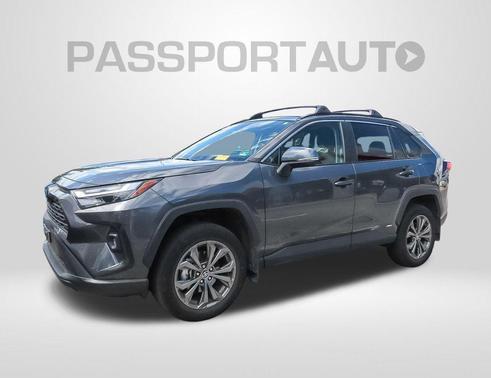 2024 Toyota RAV4 Hybrid XLE Premium