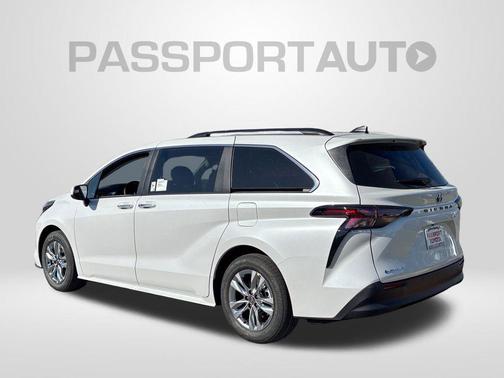 0089 2026 Toyota Sienna XLE