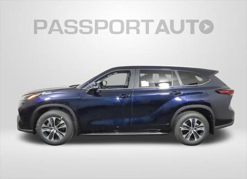 2025 Toyota Highlander XLE