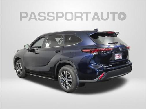 2025 Toyota Highlander XLE