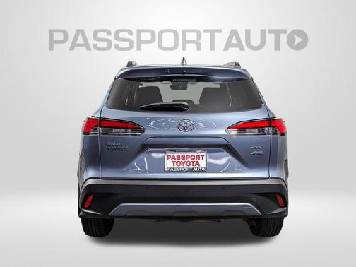 2024 Toyota Corolla Cross XLE