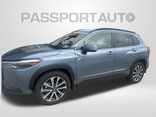 2024 Toyota Corolla Cross XLE