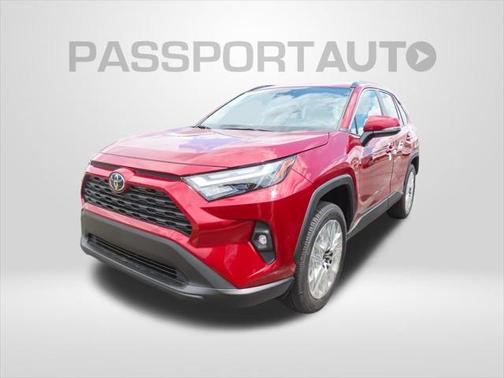 2025 Toyota RAV4 XLE Premium