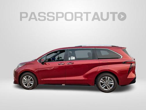 2025 Toyota Sienna Limited 7-Passenger
