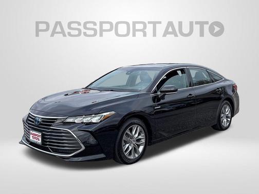 2020 Toyota Avalon Hybrid XLE Plus