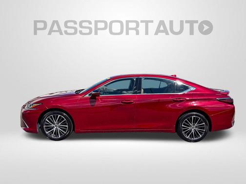 2022 Lexus ES 250 Base