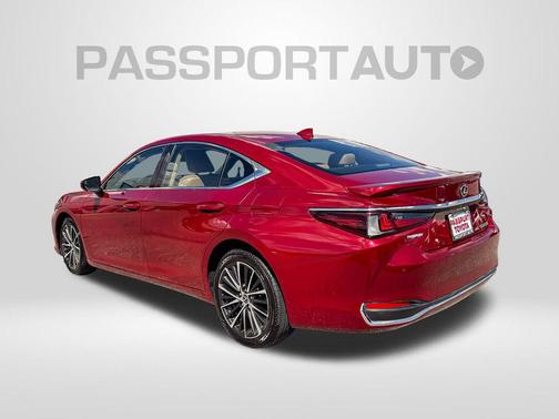 2022 Lexus ES 250 Base