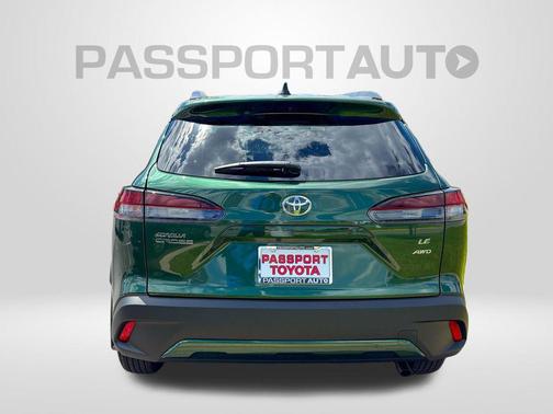 06x5 2026 Toyota Corolla Cross LE