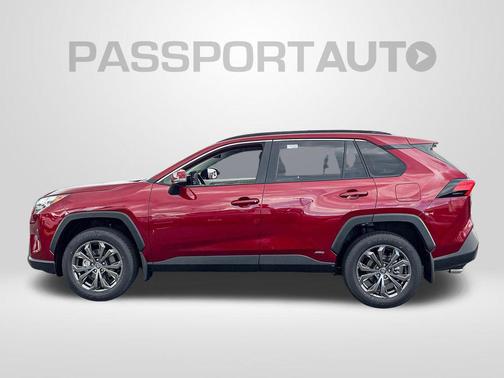 2025 Toyota RAV4 Hybrid XLE Premium