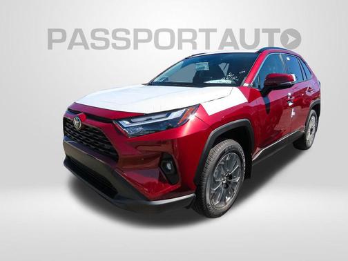 2025 Toyota RAV4 Hybrid XLE Premium