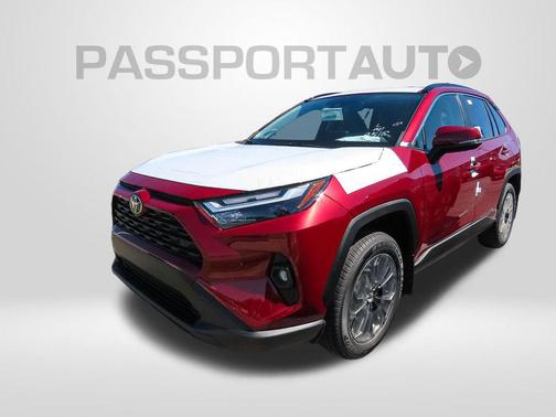 2025 Toyota RAV4 Hybrid XLE Premium