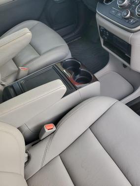 2019 Toyota Sienna XLE