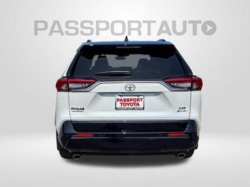 2025 Toyota RAV4 Hybrid SE