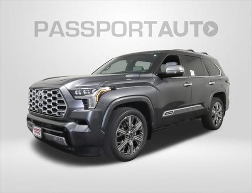 2025 Toyota Sequoia Base
