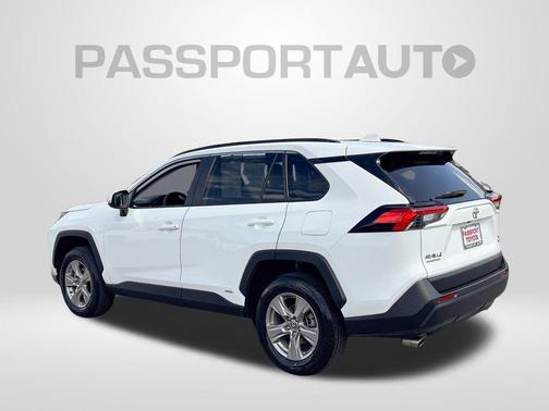 Ice 2025 Toyota RAV4 Hybrid XLE