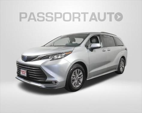 2023 Toyota Sienna XLE 7 Passenger
