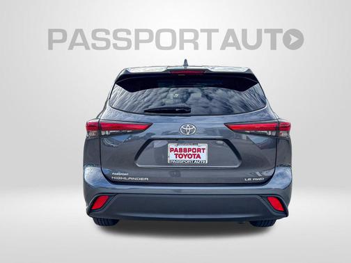 2021 Toyota Highlander LE