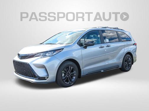 2025 Toyota Sienna XSE 7 Passenger
