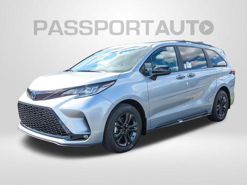 2025 Toyota Sienna XSE 7 Passenger