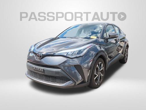 2022 Toyota C-HR XLE