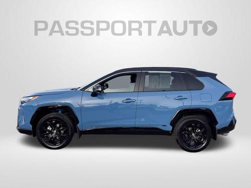 2024 Toyota RAV4 Hybrid SE