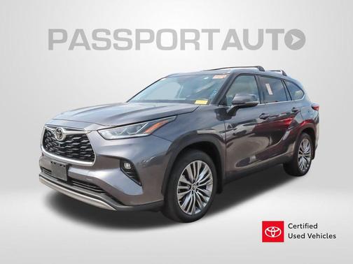2022 Toyota Highlander Platinum