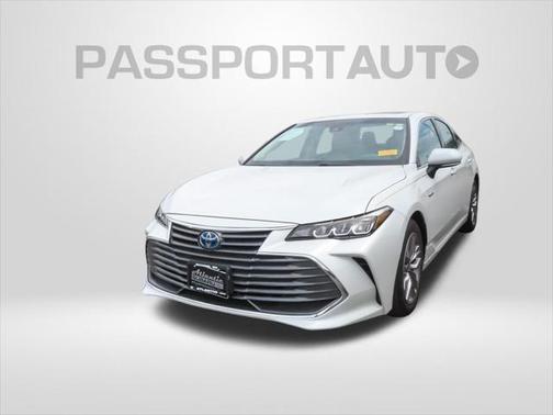 2021 Toyota Avalon Hybrid XLE Plus