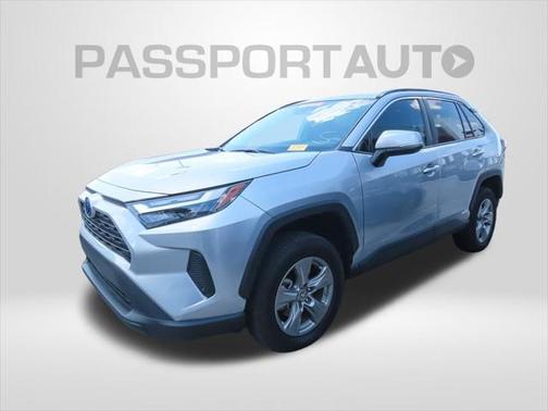 2024 Toyota RAV4 Hybrid SE
