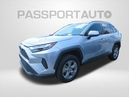 2024 Toyota RAV4 Hybrid SE