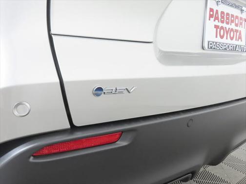 2025 Toyota bZ4X XLE