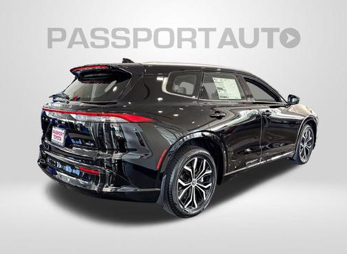 2025 Toyota Crown Signia XLE