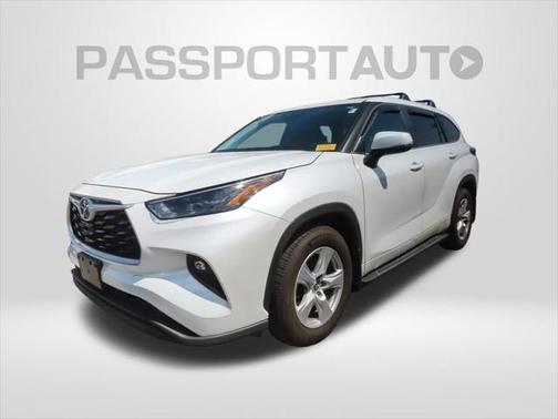 2023 Toyota Highlander LE