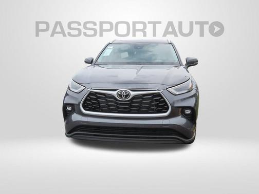 2025 Toyota Highlander XLE