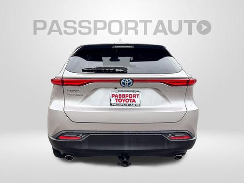 2024 Toyota Venza LE