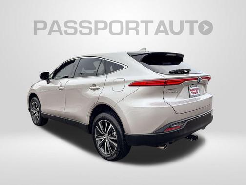 2024 Toyota Venza LE