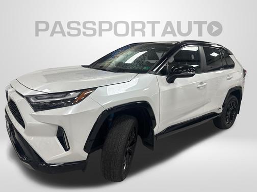2024 Toyota RAV4 Hybrid SE