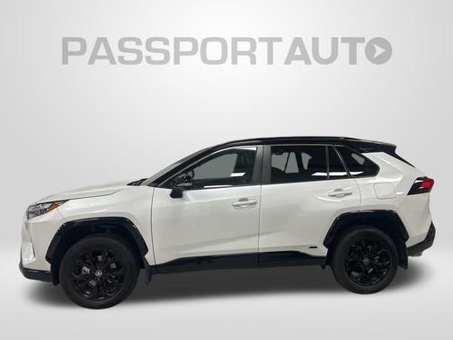 2024 Toyota RAV4 Hybrid SE
