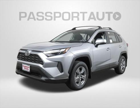 2025 Toyota RAV4 Hybrid XLE