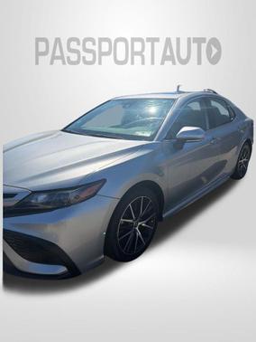 Celestial Silver Metallic 2023 Toyota Camry SE