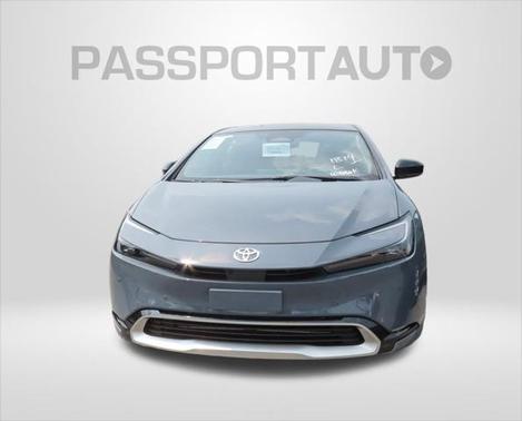 2025 Toyota Prius L