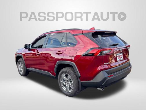 2025 Toyota RAV4 Hybrid XLE