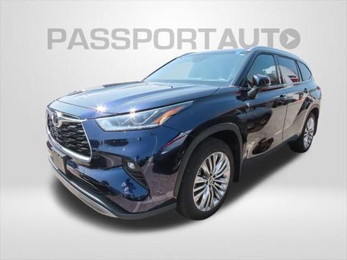 2023 Toyota Highlander Platinum