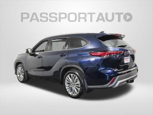 2023 Toyota Highlander Platinum