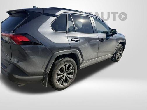 2025 Toyota RAV4 Hybrid XLE Premium