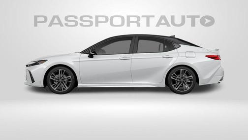 Wind Chill Pearl w/Midnight Black Metallic Roof 2026 Toyota Camry XSE