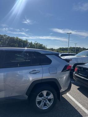 Silver Sky Metallic 2020 Toyota RAV4 XLE