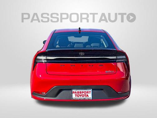 2026 Toyota Prius Plug-In Hybrid SE